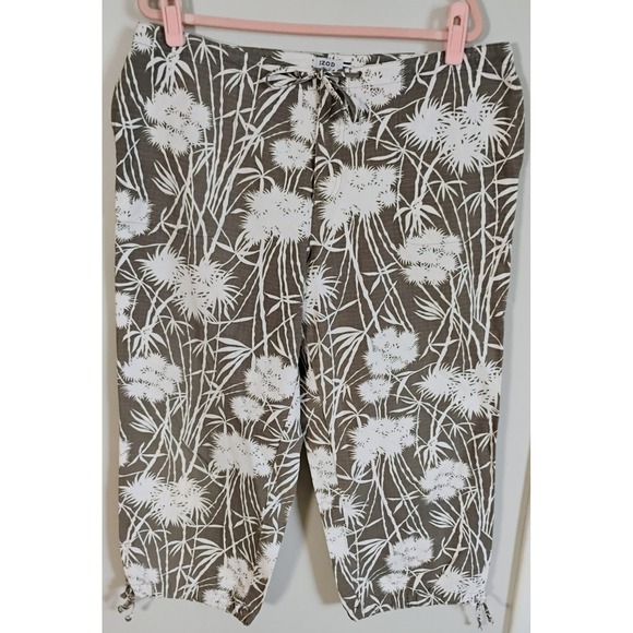 IZOD 100% Cotton Floral Cropped Pants Capris Size 16 Drawstring Tie Waist - Picture 1 of 6